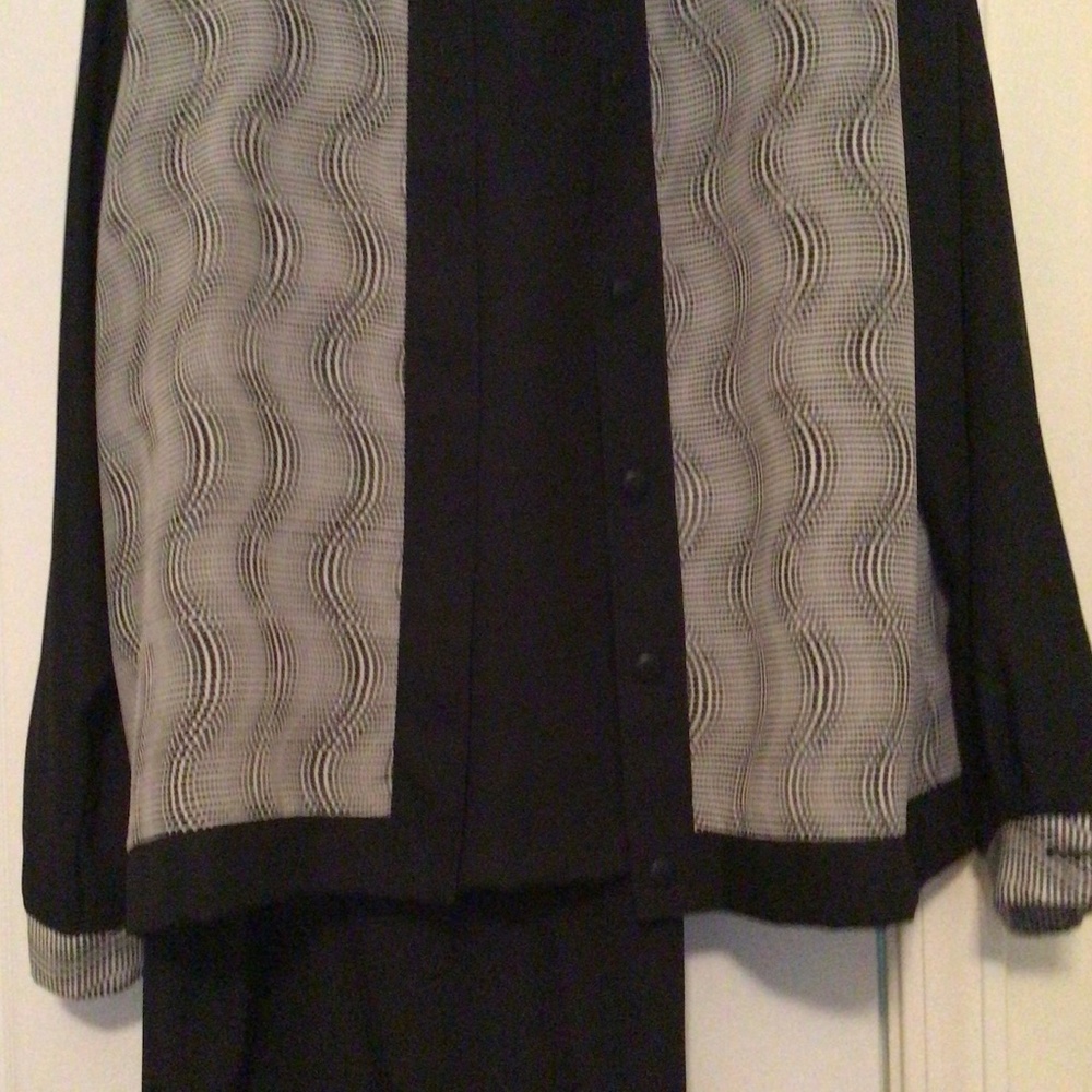 3-Pc. Black Ladies Ensemble - Slacks, Sleeveless Shell, Jacket-Size L